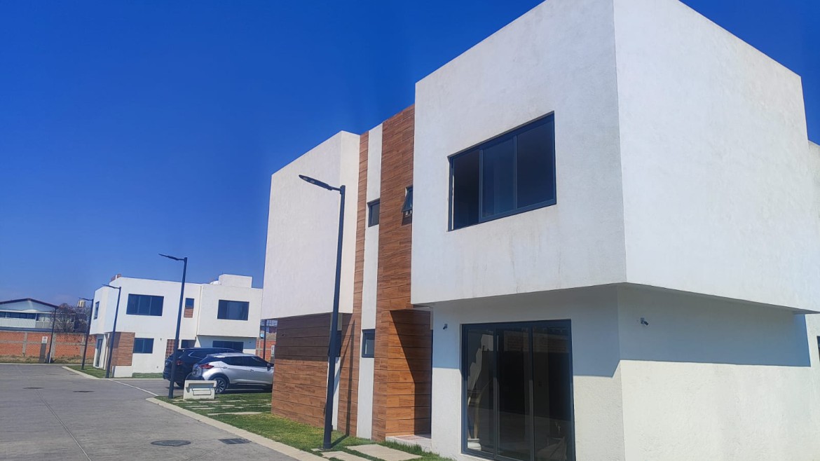 Casa Nueva en Venta en Metepec