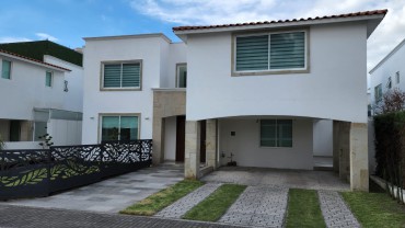 Casa Dentro de Fraccionamiento